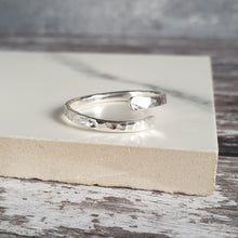 Hammered Cross Over Adjustable Ring