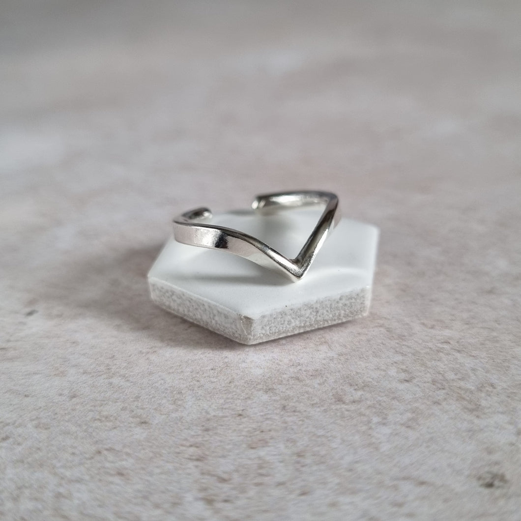 Silver Wishbone Toe Ring