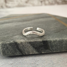 Silver Wave Hammered Toe Ring