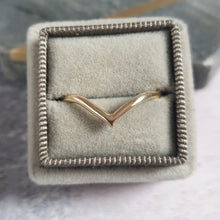 solid gold wishbone ring